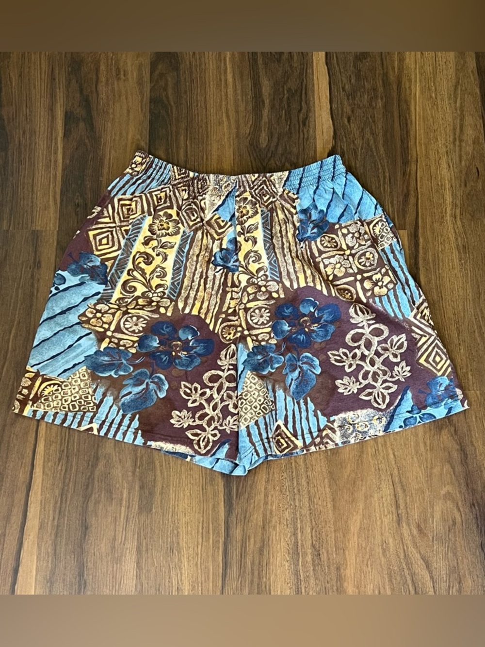 Vintage 90s high waisted cotton shorts with boho pattern